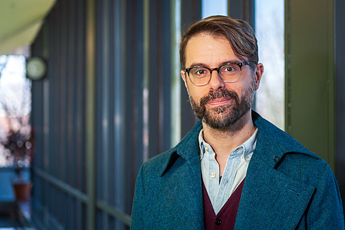 Éric Charest, professeur agrégé à l'ENAP. Photo : Carolina Chuang