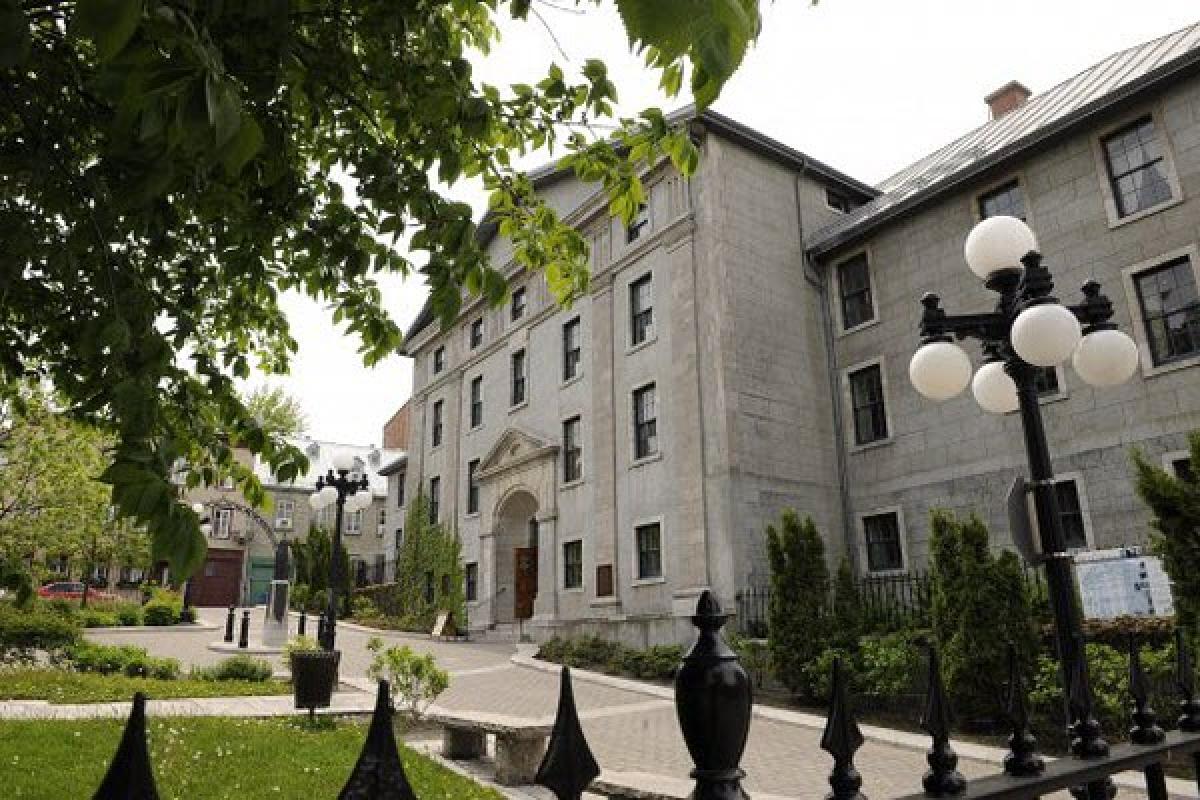 Prix du patrimoine - La Ville de Québec souligne la restauration du Morrin Centr