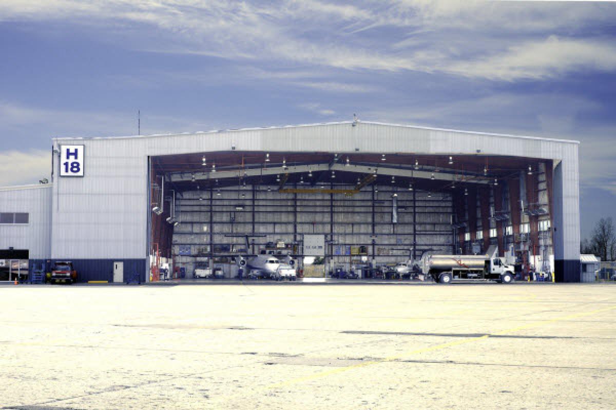 Aéroport Saint-Hubert : construction d’un nouveau hangar
