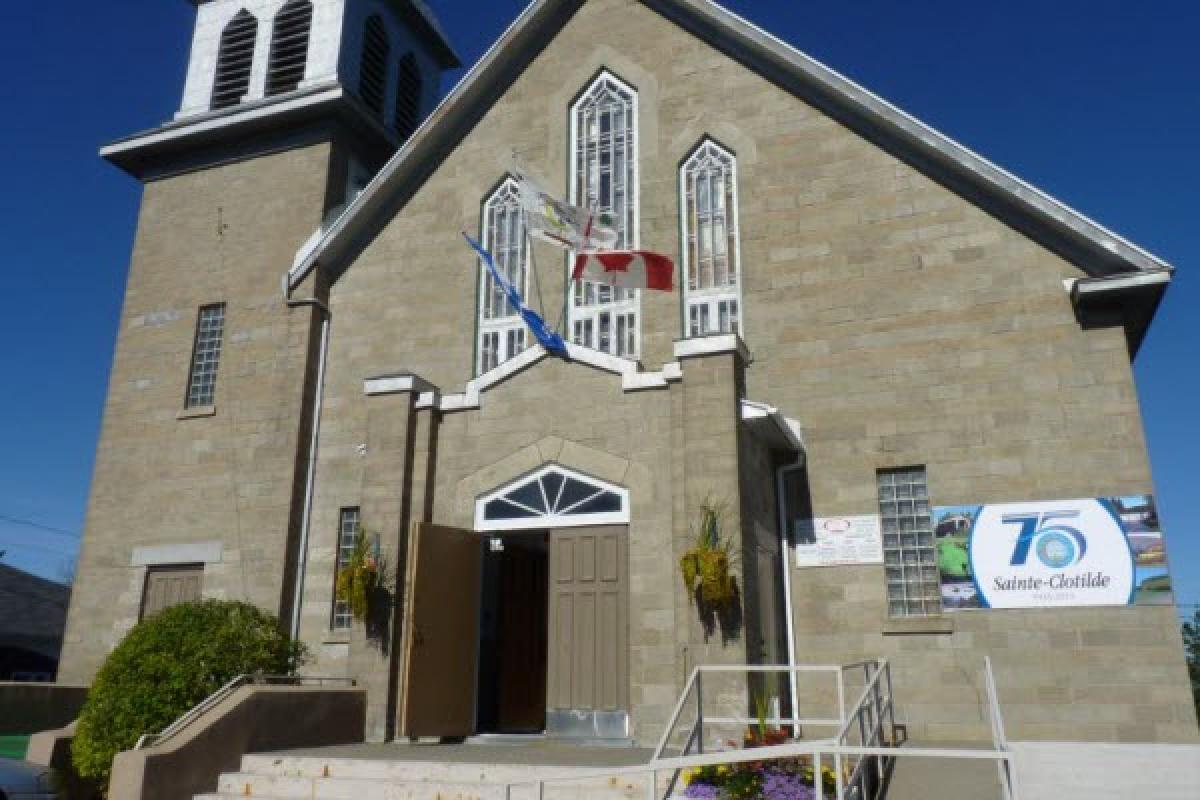 Conversion de l'église en centre multifonctionnel à Sainte-Clotilde-de-Beauce