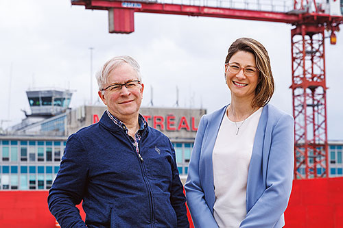 Jean-Pierre Bernier, chef Environnement et Développement durable et Laurie Talluto, directrice adjointe Développement durable et Climat sonore chez ADM Aéroports de Montréal. Crédit : Patrick DesRochers