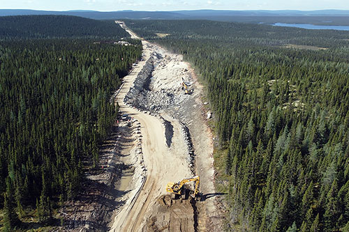 Construction de l’autoroute 85 (Claude-Béchard) entre Saint-Antonin et Saint-Louis-du-Ha! Ha! (phase III). Crédit : Ministère des Transports et de la Mobilité durable