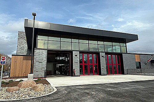 La caserne de pompiers carboneutre de Peterborough. Photo : JCB Construction