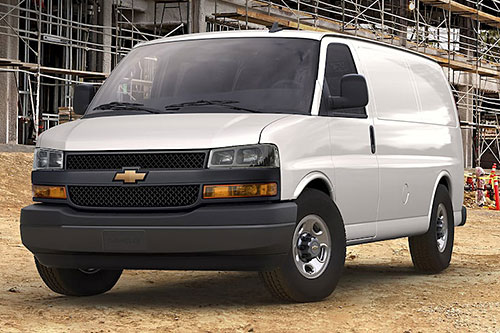 GM cessera la production de ses grands fourgons Chevrolet express et GMC Savana. Crédit : GM