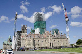 La réhabilitation de la façade de l'édifice de l'Ouest a été achevée en 2015 - Photo de Services publics et Approvisionnement Canada