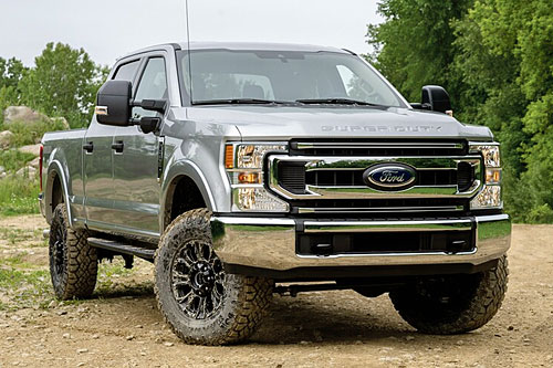 Les grands pick-up F-Super Duty de Ford ont subi quelques retouches pour 2020. Photo : Ford