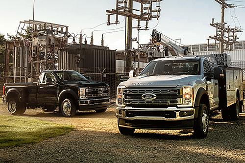 F-250 ET F-350 Super Dyty. Crédit : Ford