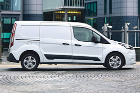 Le Ford Transit Connect est livrable en fourgon professionnel ou en version pour passagers - Photo de Ford