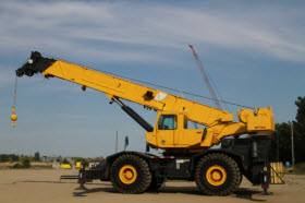  Une grue téléscopique.