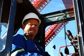  Richard Ross, un grutier qui compte près de 40 ans d’expérience, est aujourd’hui enseignant au Centre de formation en conduite d'engins de chantier et de grues.