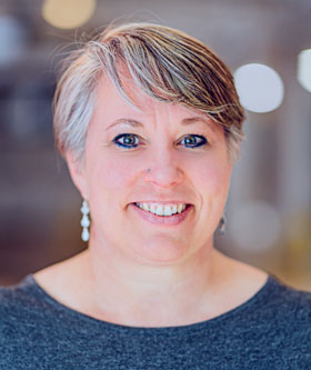Isabelle Fortier, formatrice pour le programme PROFAN 2.0 et membre de l’Association des intervenants en dépendance du Québec. Crédit : AIDQ/Caroline Perron