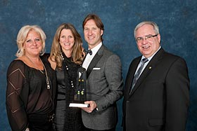 De gauche à droite, Mme Carole Kieljan, Mme Julie Turgeon, M. Martin Desrochers et M. Yvon Dufresne.