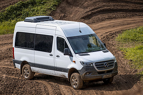 Un autre important joueur du domaine des fourgons nous revient avec ses camions de multiples configurations. Crédit :  Mercedes-Benz