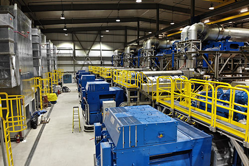 La centrale de cogénération au diésel est équipée de cinq génératrices de 5,6 MW chacune. Photo : BBA