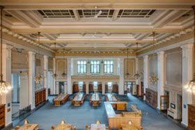 Intérieur bibliothèque Saint-Sulpice - Photo de BAnQ