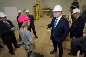 Le premier ministre du Québec, Philippe Couillard,  était présent lors de l'inauguration du CFP Jonquière - Photo du Cabinet du premier ministre