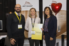 Carl Gauthier, ingénieur et  directeur-associé du Secteur institutionnel chez LGT; Laurianne Erhel, ingénieure conception structure chez Art Massif; ainsi que Nathalie Doyon, conseillère technique à la Direction de l’expertise-conseil et du soutien à l’industrie pour la Société d’habitation du Québec. - Photo de Louis Arthur