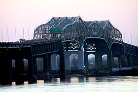 Le défi de maintenir le pont Champlain - Photo de PJCCI