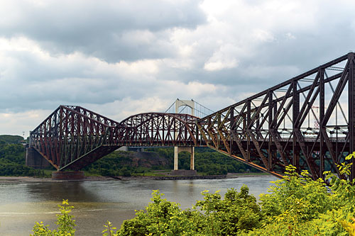 Les premiers acheteurs s’établissent généralement en périphérie de la ville de Québec, stimulant ainsi le  développement des autres villes de la région.