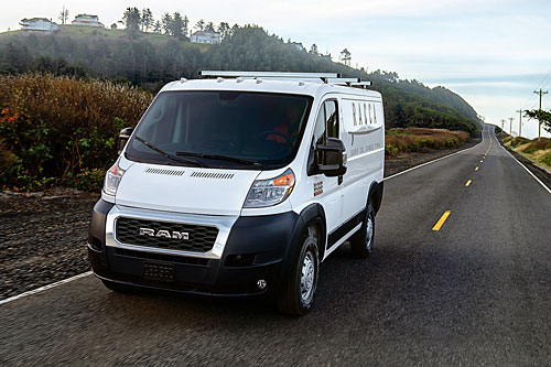 FCA a révisé son grand fourgon Ram Promaster pour lui inclure des aides à la conduite et de nouveaux éléments de sécurité. Photo : FCA