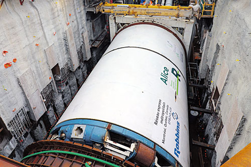 Le tunnelier Alice a permis de creuser un tunnel de 3 km entre la Station Marie-Curie du REM, dans le secteur Technoparc, et l’aéroport Montréal Trudeau. Photo :  REM/NOUVLR