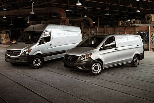 Le constructeur allemand Mercedes-Benz offre le grand fourgon Sprinter disponible avec la motricité aux quatre roues en option et le plus petit Metris à propulsion. Photo : Daimler