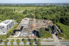 Première pelletée de terre pour le projet Coulée Grou. Crédit : Fonds immobilier de solidarité FTQ
