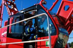 Conducteur de grue : la tête dans les nuages