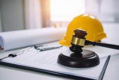 Les plans et devis émis pour permis et autorisations peuvent-ils justifier une hypothèque légale ?