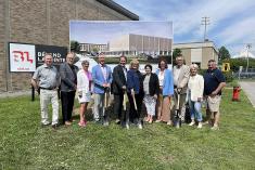 Le chantier du Complexe sportif Promutuel Assurance est officiellement lancé. Crédit : Centre de services scolaire de la Côte-du-Sud