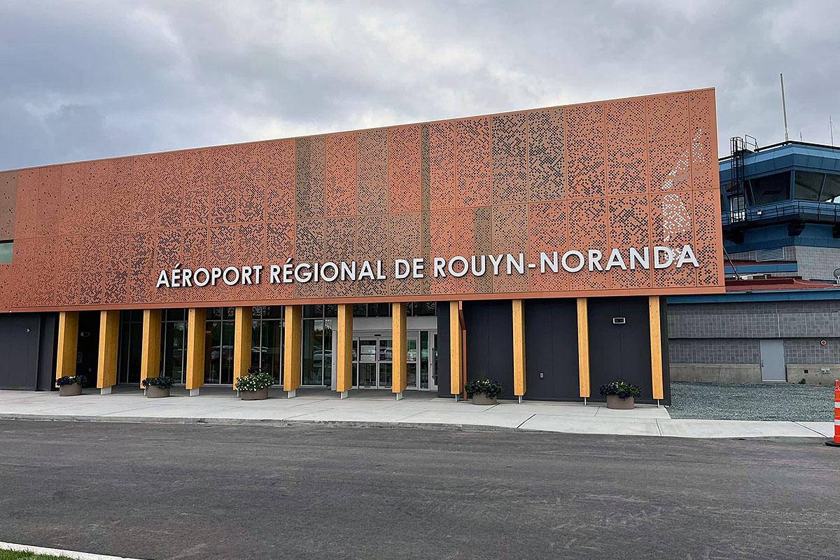 Inauguration de la nouvelle aérogare de Rouyn-Noranda. Crédit : Ville de Rouyn-Noranda