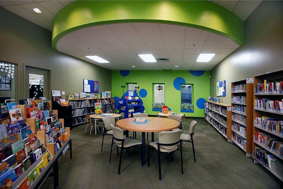 Bibliothèque de Saint-Pierre : transformation de la zone jeunesse. Crédit : Ville de Montréal - Arrondissement de Lachine 