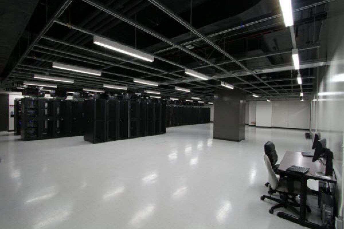 Des entrepreneurs montréalais ouvrent un centre de données de pointe