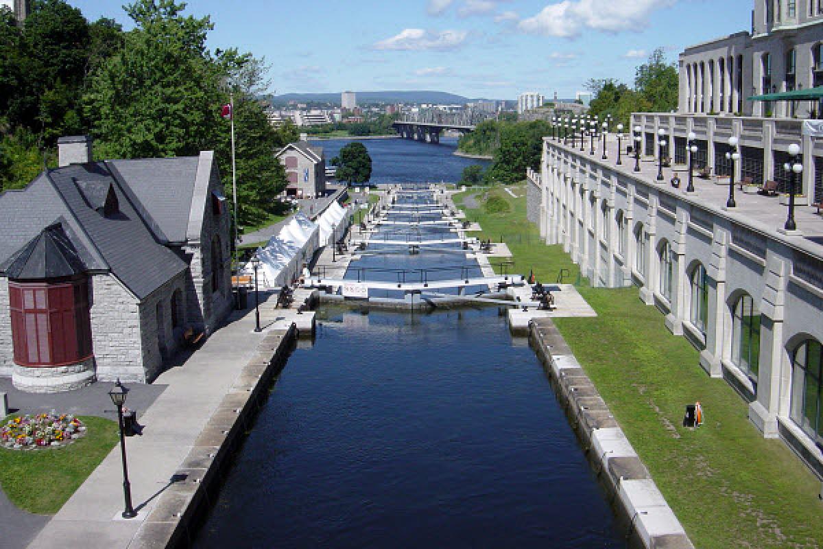 Le travail des ouvriers qui ont construit le canal Rideau reconnu