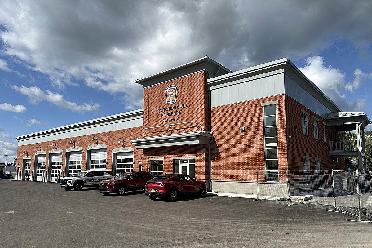 Une nouvelle caserne de pompiers inaugurée à Saint-Jean-de-Matha. Crédit : HB Architectes