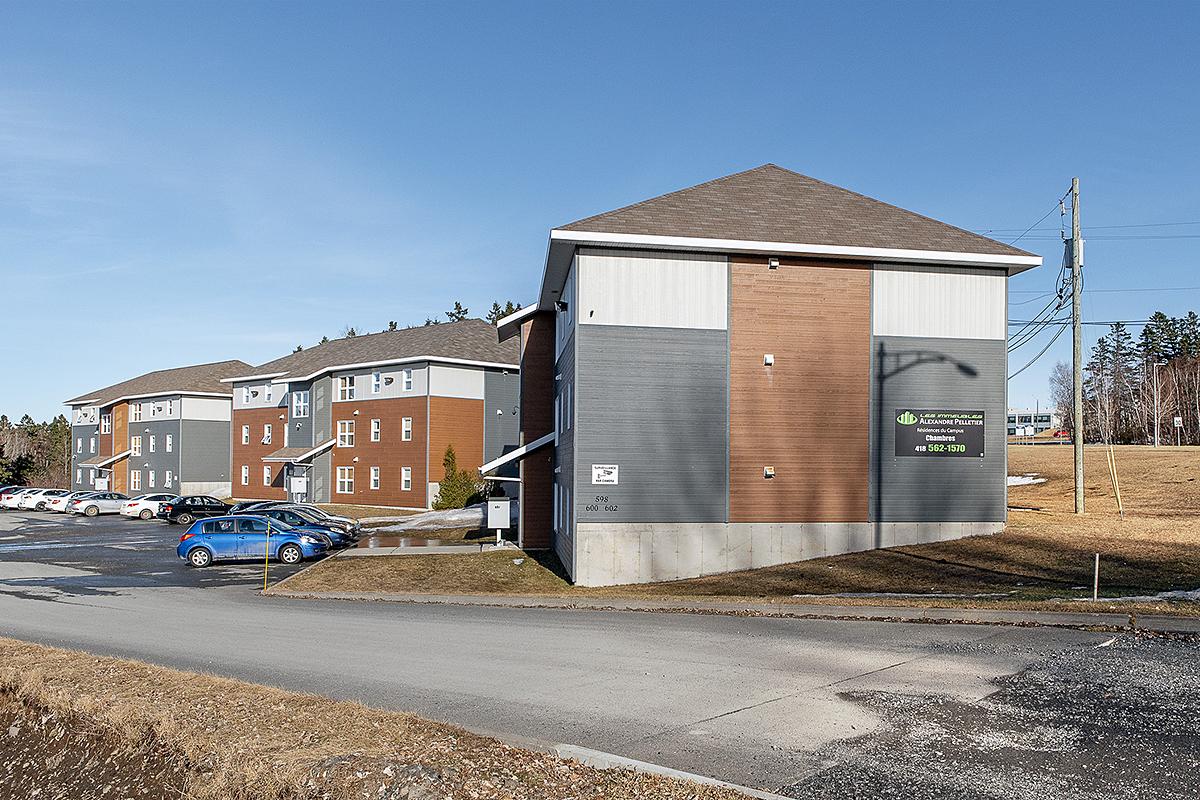 Construction d’un nouveau bloc d’appartements étudiants au Cégep de Matane. Crédit : Cégep de Matane