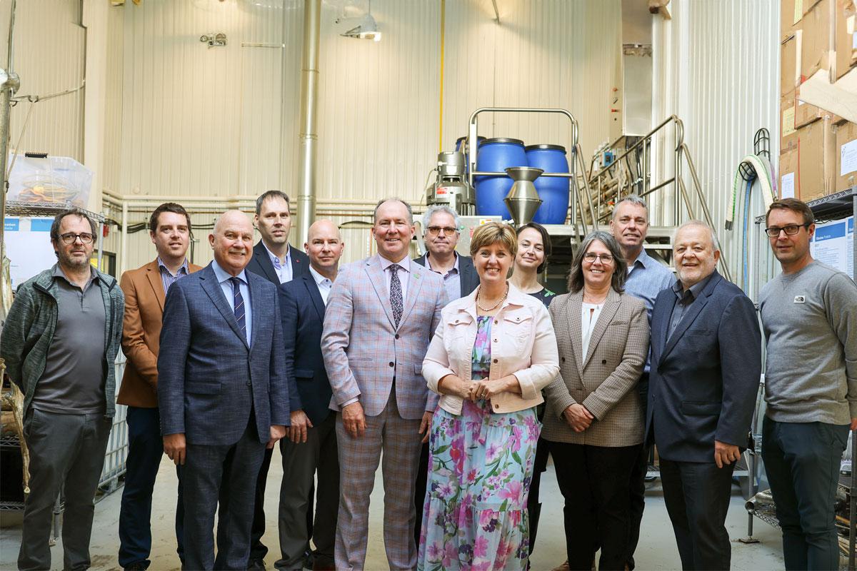 Inauguration du Centre de transformation et de valorisation de bioproduits de l’UQAC. Crédit : UQAC