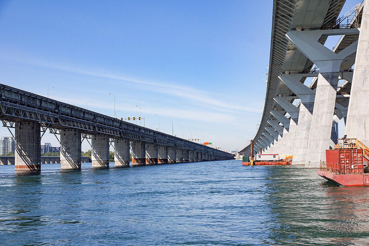 L'ancien et le nouveau pont Champlain - Crédit : Laurent Canigiani