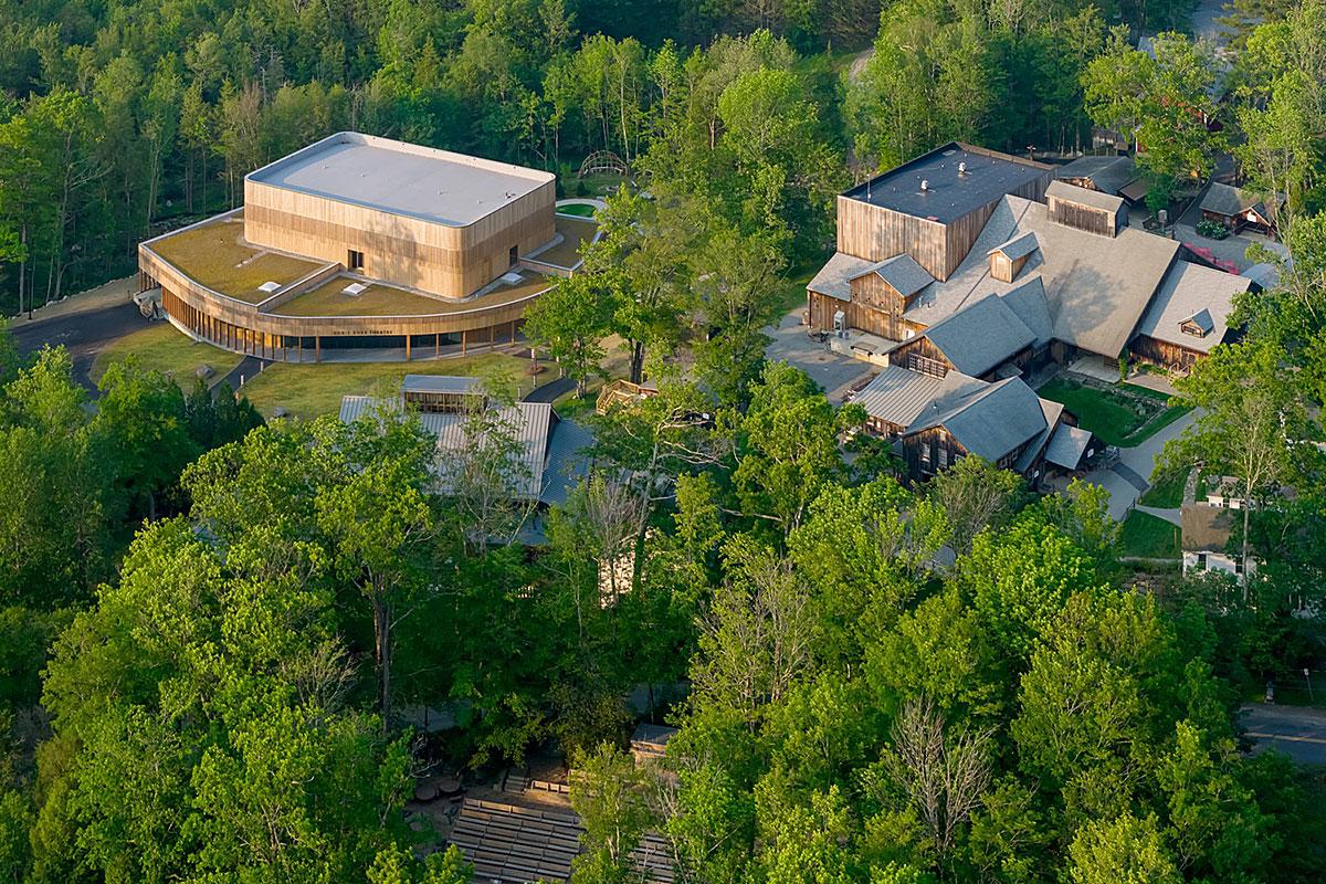 Un théâtre tout de bois au cœur des Berkshires. Crédit : Iwan Baan