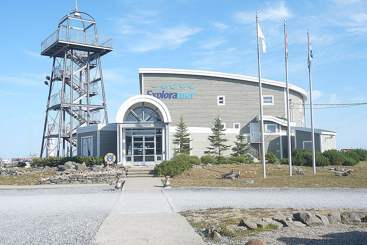 Exploramer lance son Pavillon des requins. Crédit : ChristianT — Travail personnel, Creative Commons, CC BY-SA 3.0