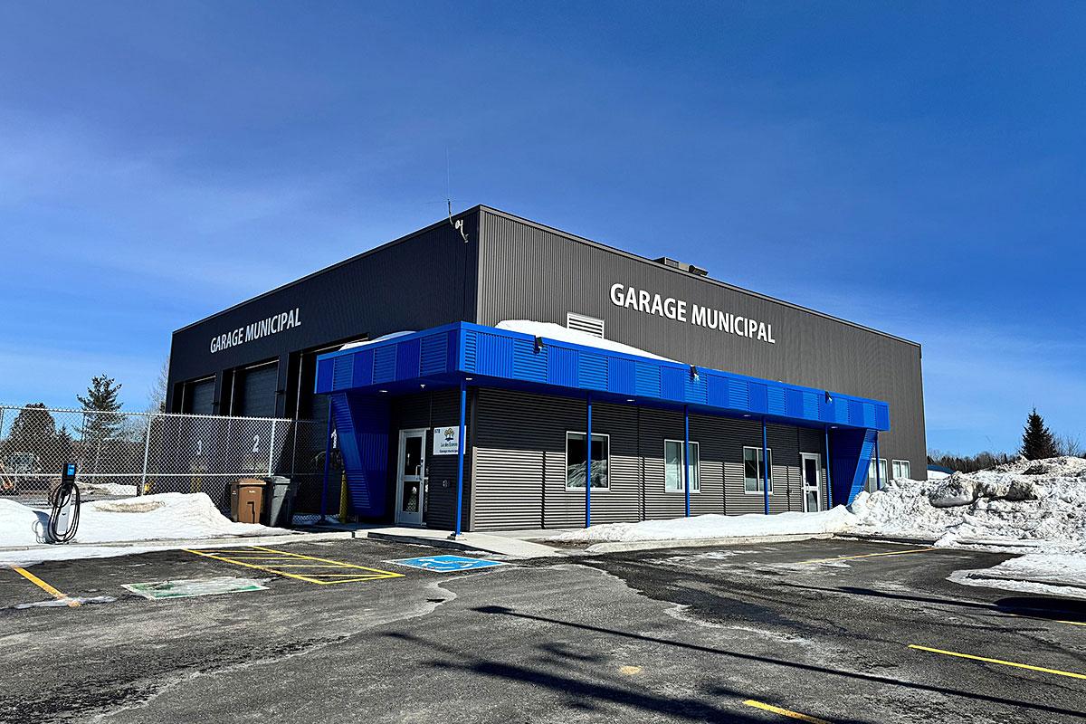 Lac-des-Écorces inaugure son nouveau garage municipal. Crédit : Municipalité de Lac-des-Écorces