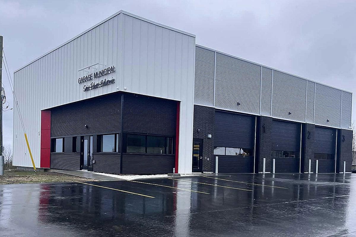 Saint-Robert-Bellarmin inaugure son garage municipal. Crédit : Municipalité de Saint-Robert-Bellarmin