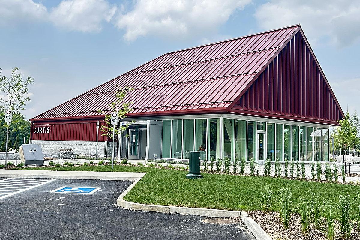 La halte routière Curtis rouvre après d’importantes rénovations. Crédit : Constructions Grenier Grondin