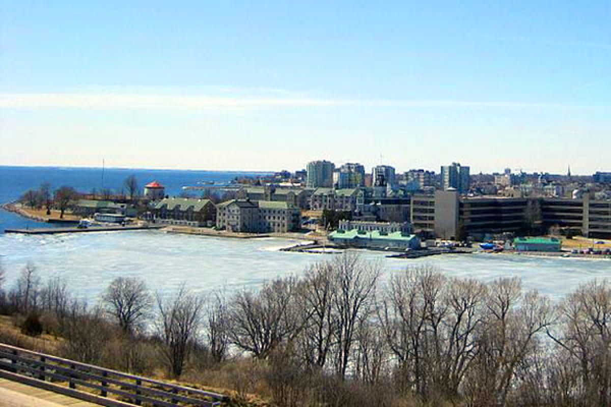 Un troisième lien à Kingston 