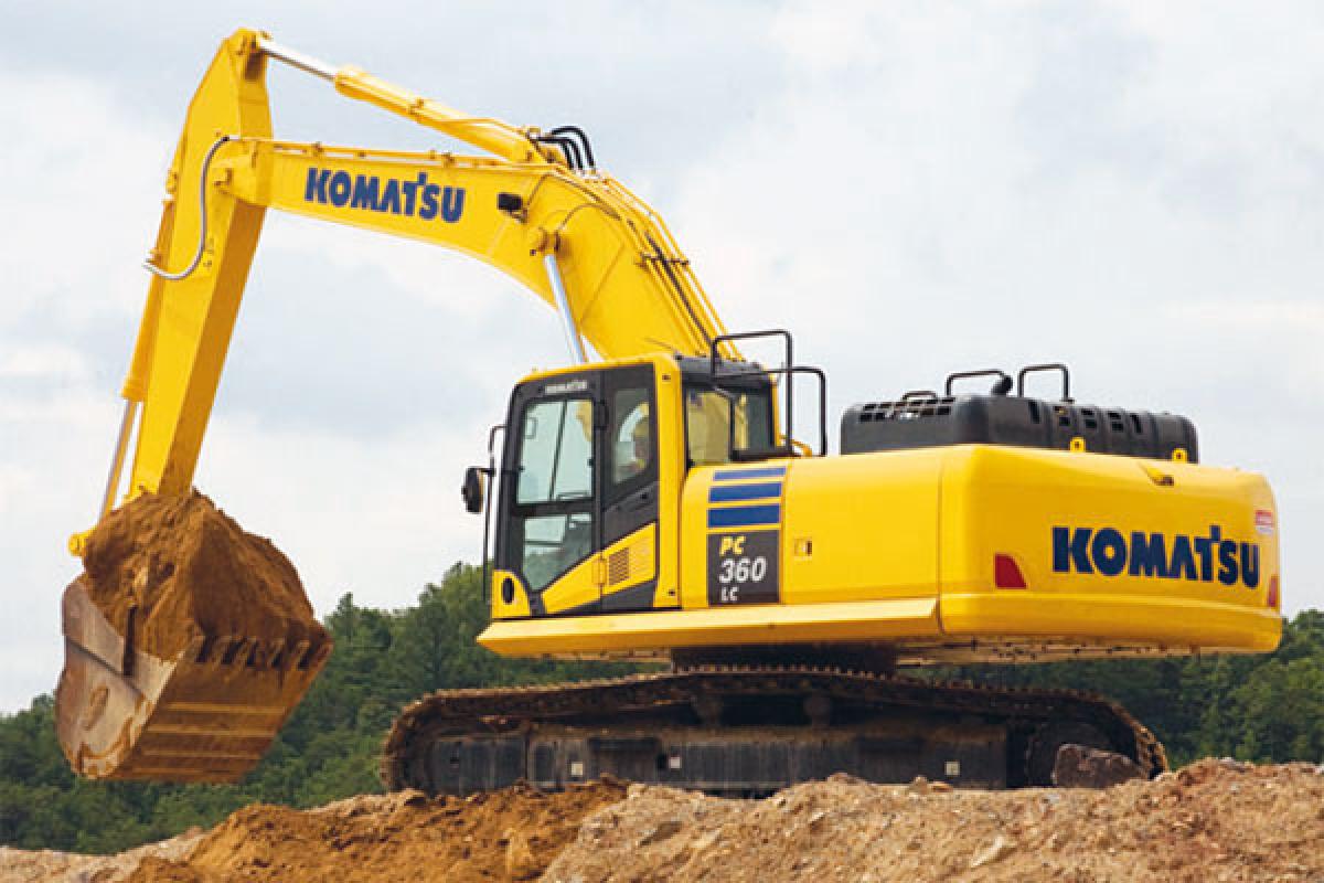 Équipement SMS - L’excavatrice hybride HB&nbsp;215 de Komatsu