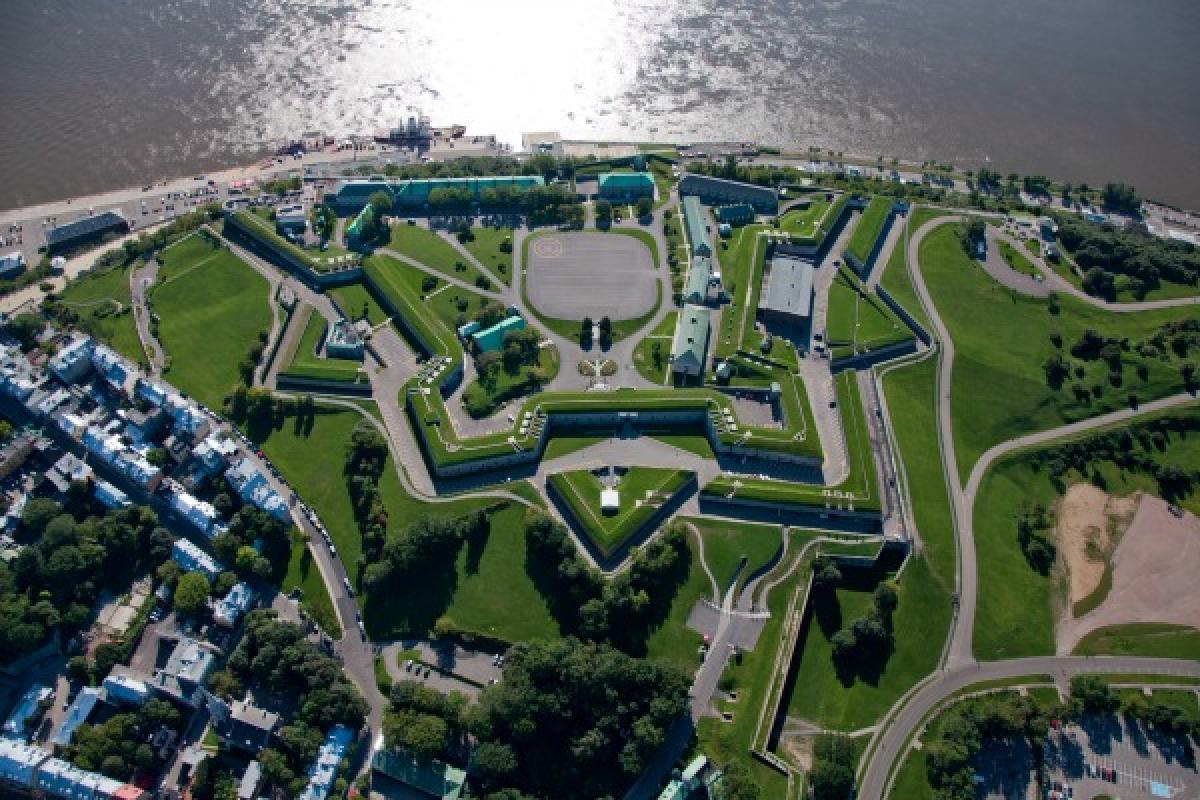 À la Citadelle de Québec, une garnison militaire encore active aujourd’hui, le g
