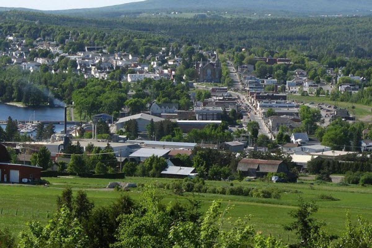 Lac-Mégantic : appels d’offres pour la déconstruction de bâtiments  
