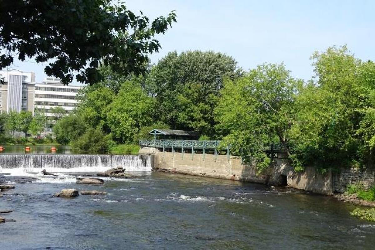 La Placette des Moulins : mise en valeur de la rivière L'Assomption