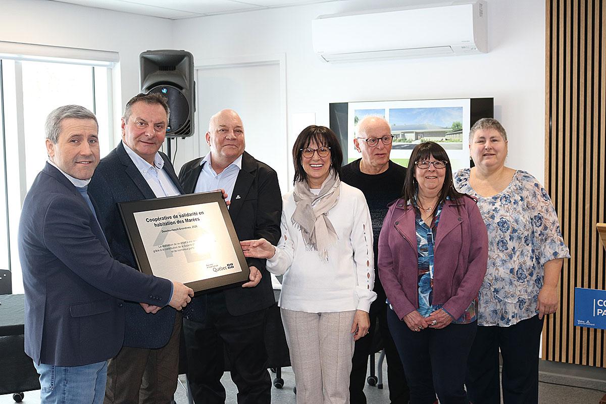 Inauguration de 17 logements sociaux et abordables à Deschambault-Grondines. Crédit : SHQ