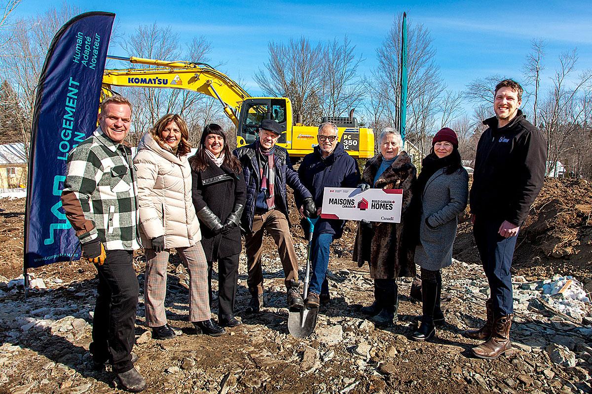 Ottawa soutient la construction de 14 logements adaptés à Magog. Crédit : Logement HAN
